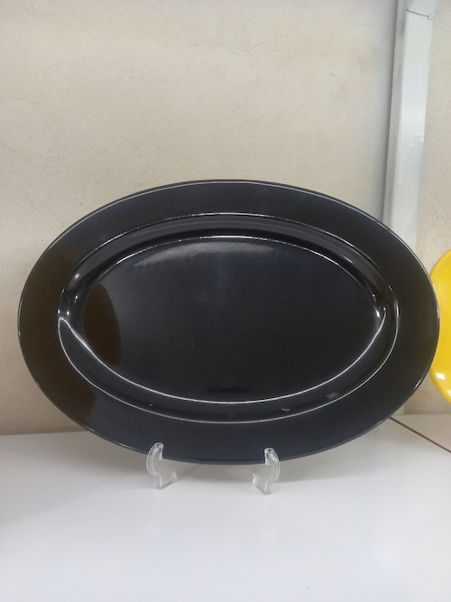 دیس بیضی رستورانی با طراحی کشیده